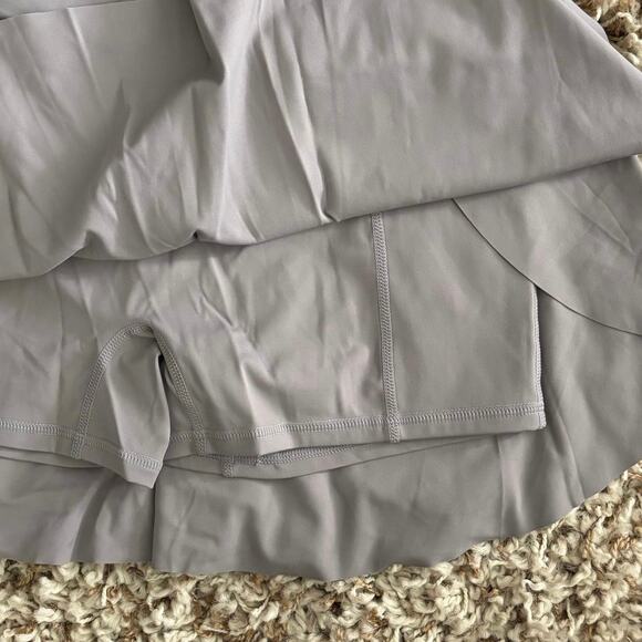 NEW Halara Size M Softly Zero Airy Skort Skirt Pickleball Tennis Golf Taupe - Picture 3 of 4